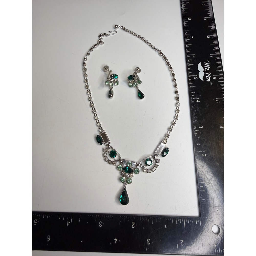 Vintage Green Rhinestone Necklace Earring Set Silver Tone Emerald Jewelry